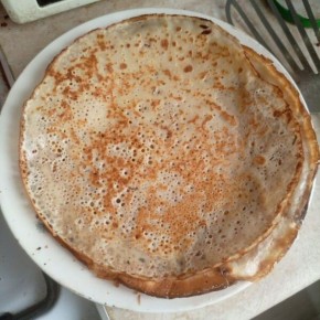 Непревзойденные кружевные блины: как их приготовить на Масленицу