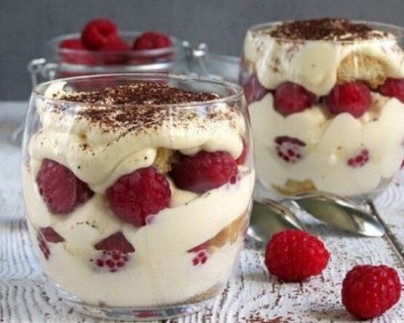 Тирамису с ягодами: необычный десерт для настоящих гурманов