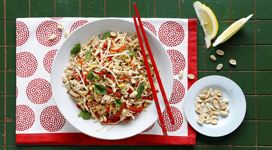 Салат из пекинской капусты: яркие акценты и неожиданные сочетания