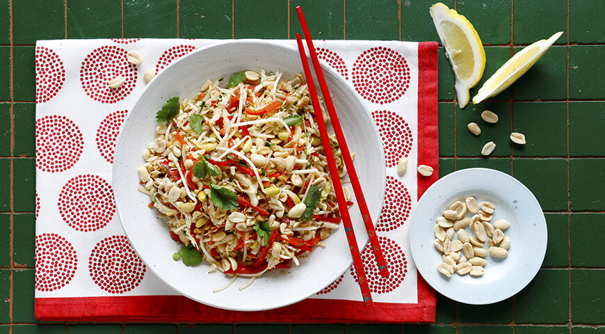 Салат из пекинской капусты: яркие акценты и неожиданные сочетания