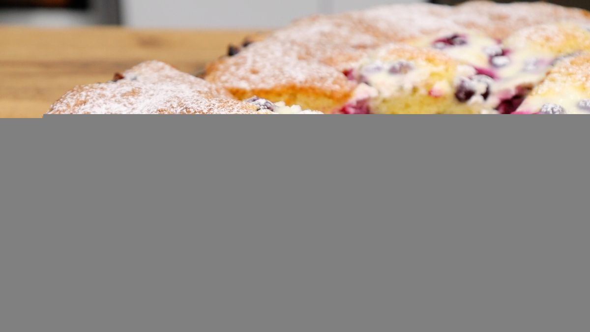 Летний пирог с ягодами: быстрый и простой рецепт для всей семьи