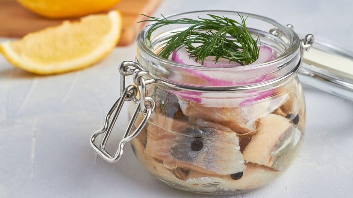 Как самостоятельно приготовить идеальную селедку: секреты и рецепт