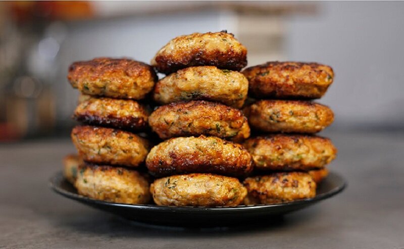 Как приготовить нежные и сочные куриные котлеты по уникальному рецепту