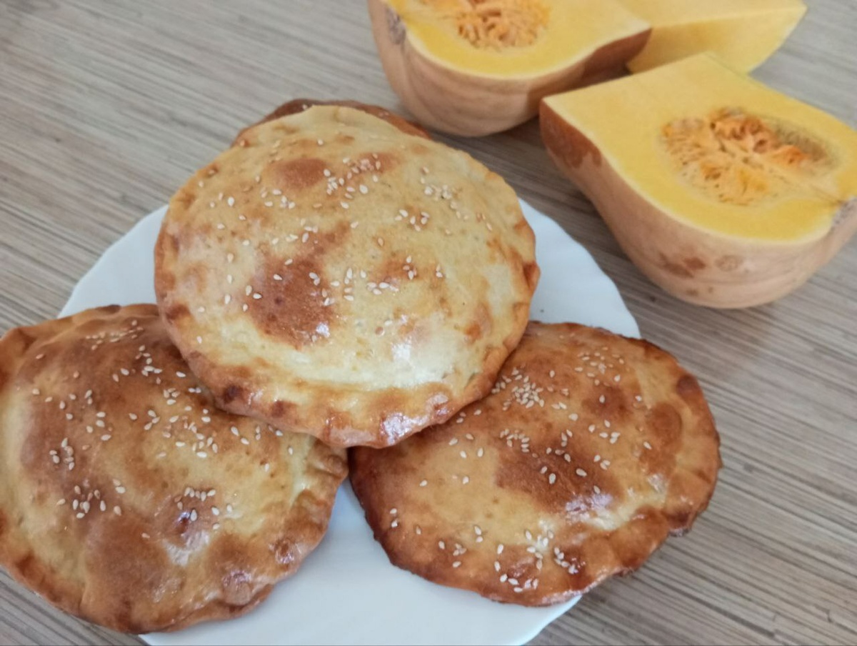 Тыквенные пирожки, которые покорят ваш стол