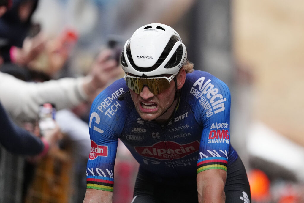 Сенсация на гравийном этапе «Тиррено — Адриатико»: Ван дер Пул побеждает, Дель Торо захватывает лидерство