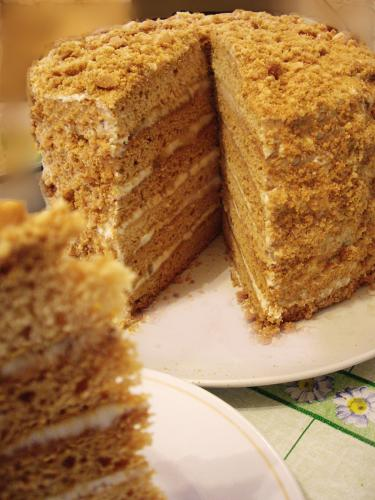 Уникальный орехово-медовый торт, который стоит попробовать