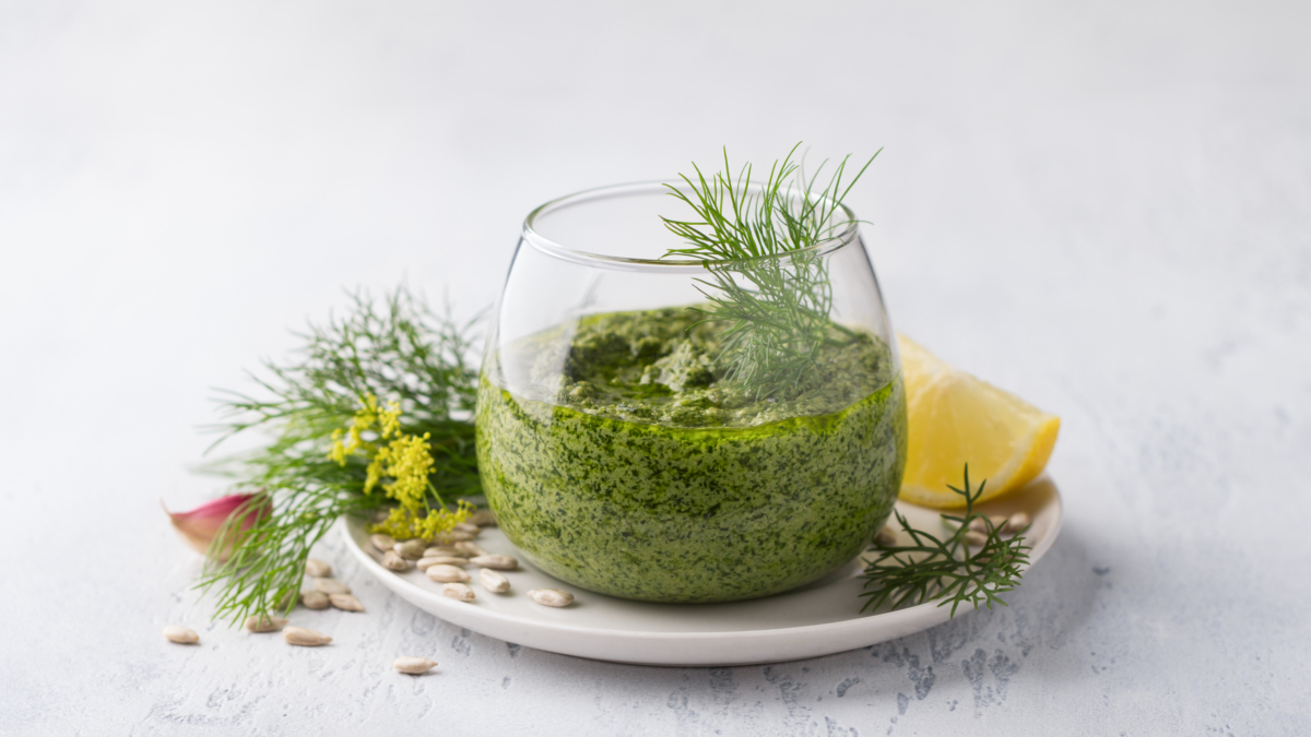 Песто из укропа и семечек