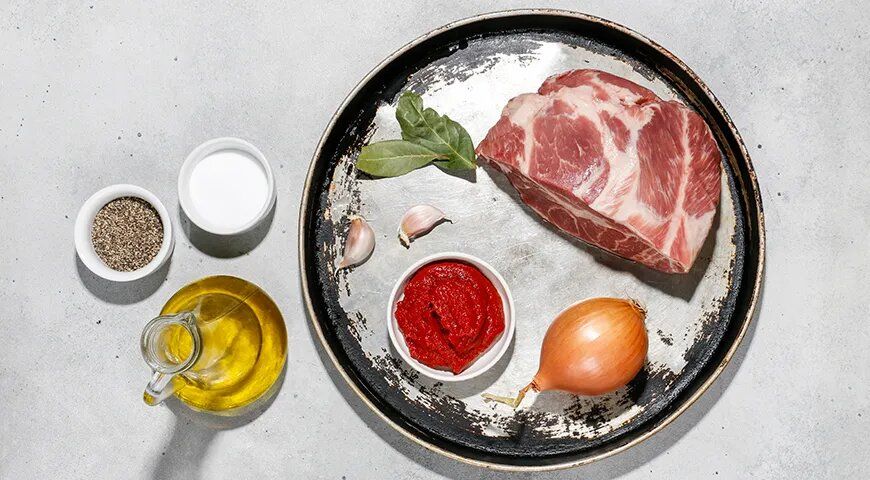 Свиная поджарка на сковороде: простой и вкусный рецепт