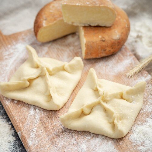 Хачапури на чаче: как приготовить сочное грузинское лакомство в духовке