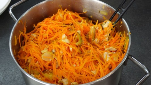 Морковный салат, который станет украшением любого стола
