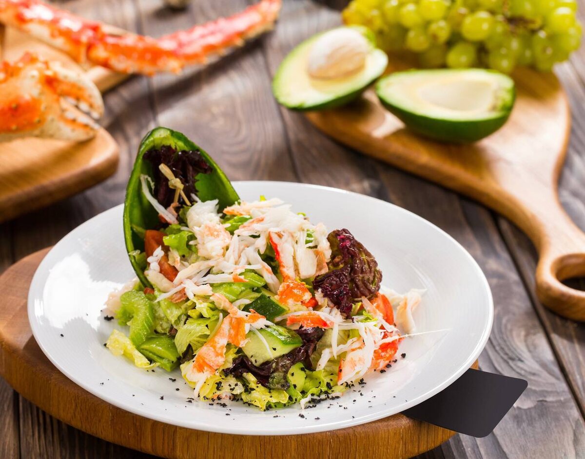 Легкий крабовый салат: свежий взгляд на классический рецепт