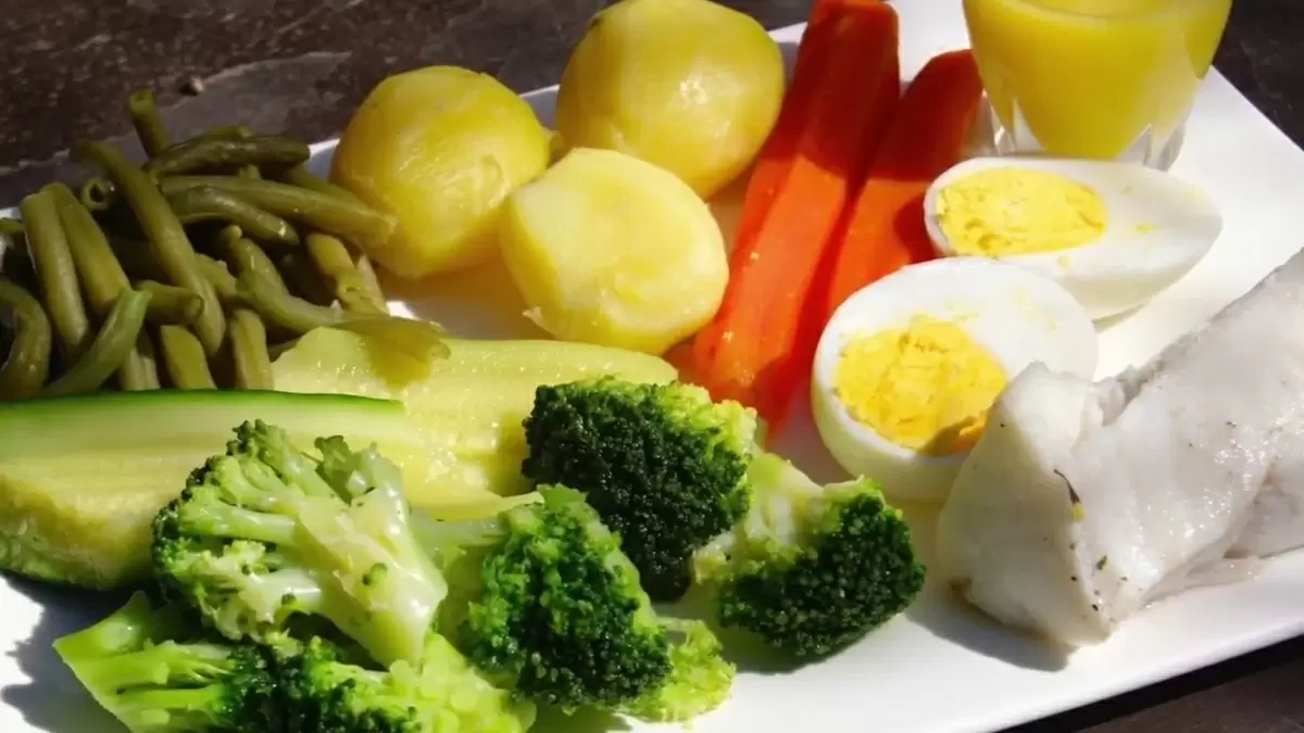 Создайте гастрономический шедевр: айоли с белой рыбой и овощами