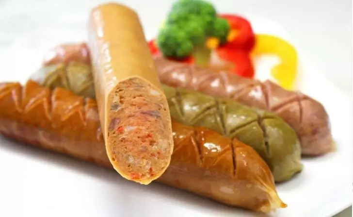 Ученые предупреждают: переработанное мясо увеличивает риск рака