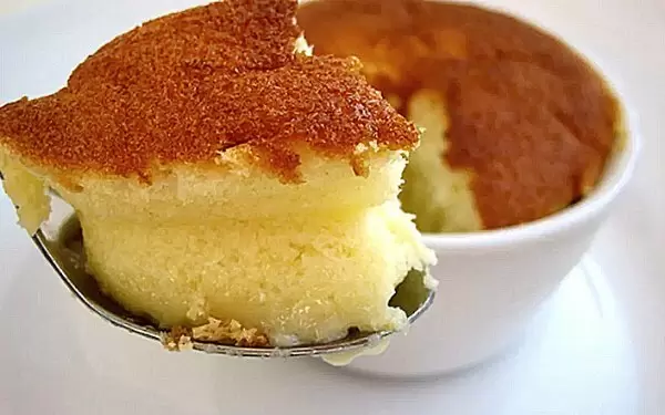 Лимонный бисквит в кружке: простой рецепт для детского полдника