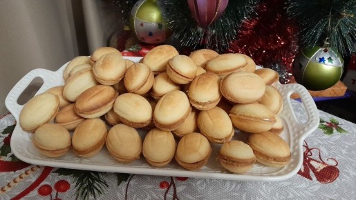 Вкус детства: орешки с белой сгущенкой