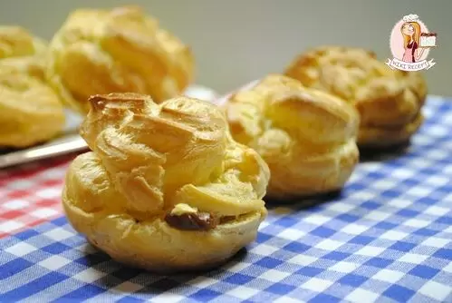 Профитроли с вареной сгущенкой: незабываемый десерт
