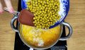 Семейный суп с курицей и горошком: простой и уютный рецепт