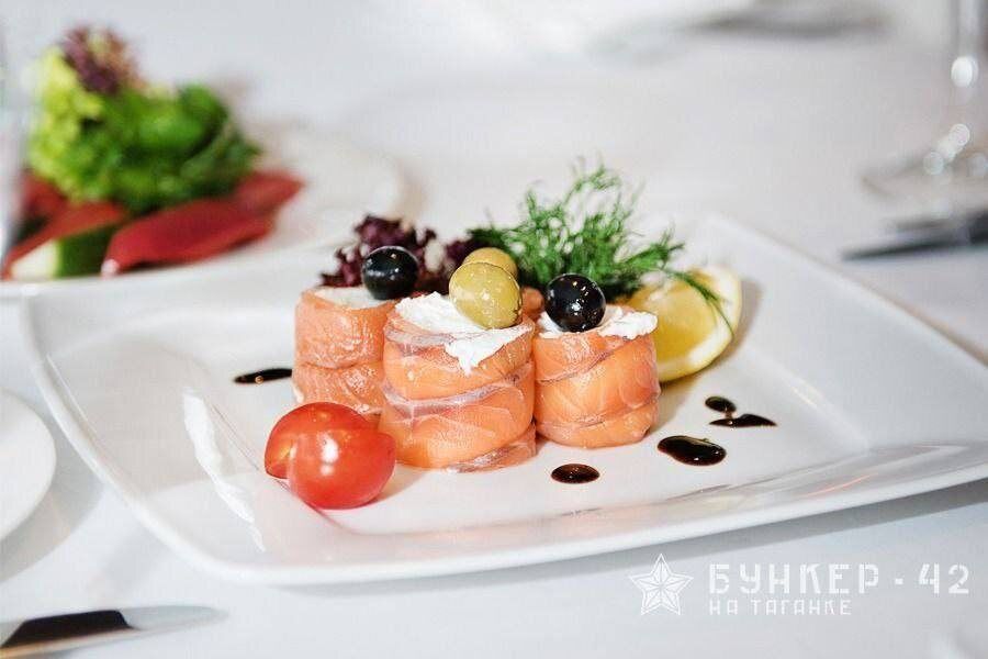 Вкус форели и нежность крем-чиза: что попробовать в ресторане «Бункер-42»